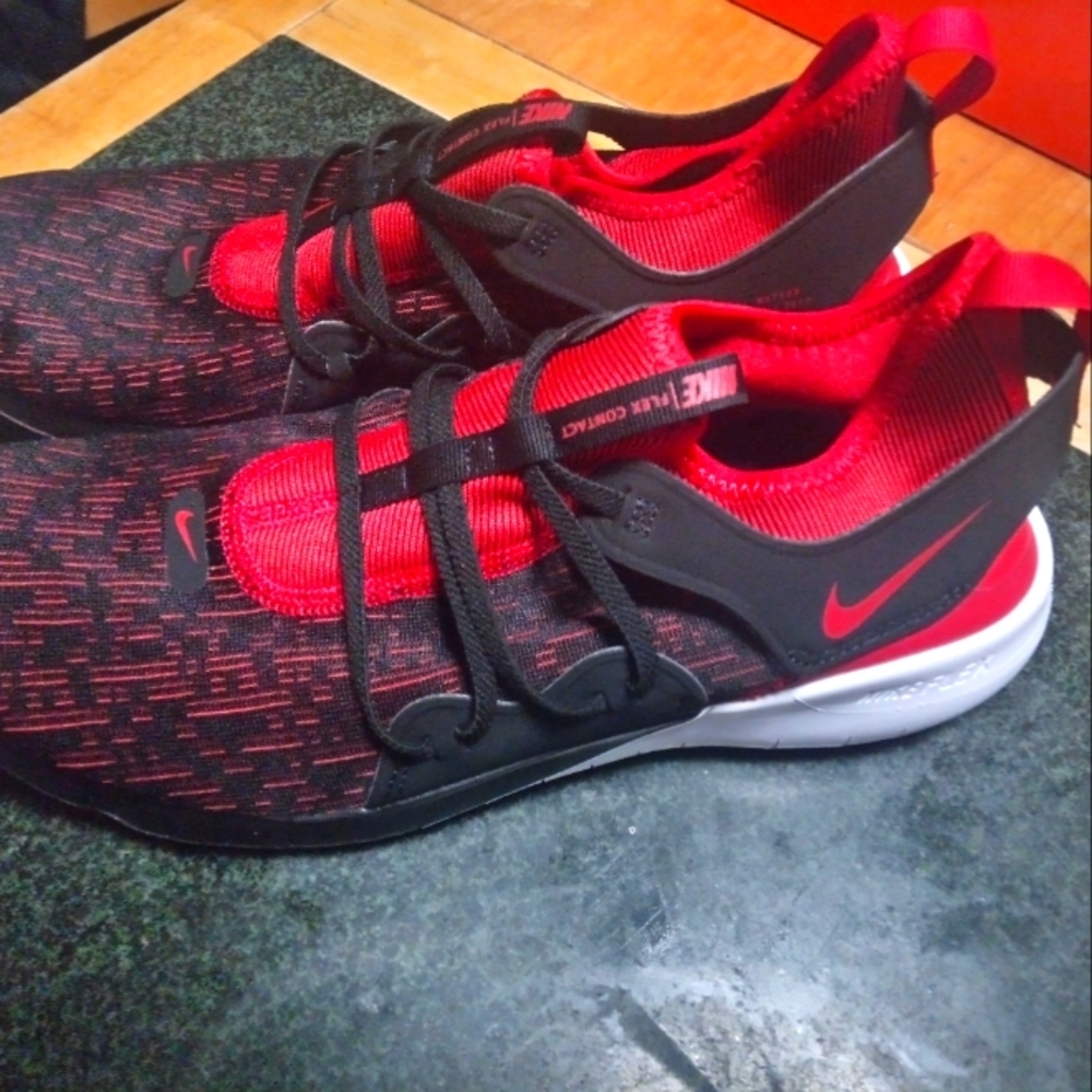 Nike Flex Contact 3